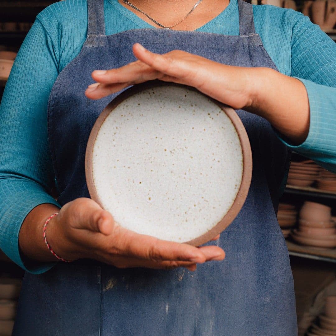 HOME_GLAZE CERAMIC_002.jpg hover